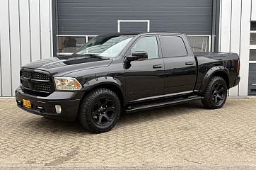 Dodge Ram 1500 5.7 V8 4x4 Quad Cab 6'4 Laramie | Pano | H & K | Camera | Parkeer sensoren | LPG |