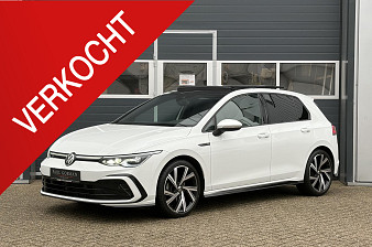 Volkswagen Golf 1.5 eTSI R-Line | Pano | LED | Sfeer | ACC | Camera | Dodehoek |
