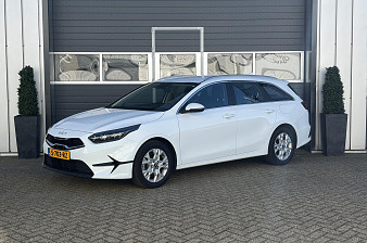 Kia Ceed Sportswagon 1.5 T-GDi MHEV DynamicLine | LED | Camera | Navi | Dealer onderhouden | Climate |