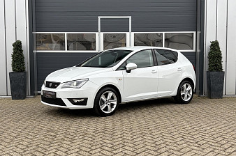 Seat Ibiza 1.0 EcoTSI FR | LED | Stoelverwarming | Climate | Parkeer sensoren |