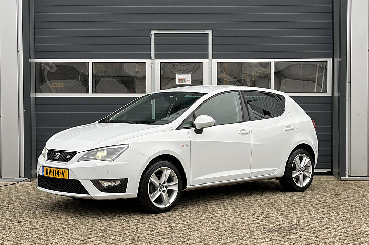 Seat Ibiza 1.0 EcoTSI FR Connect | LED | Parkeer sensoren | Climate | Stoel verwarming |