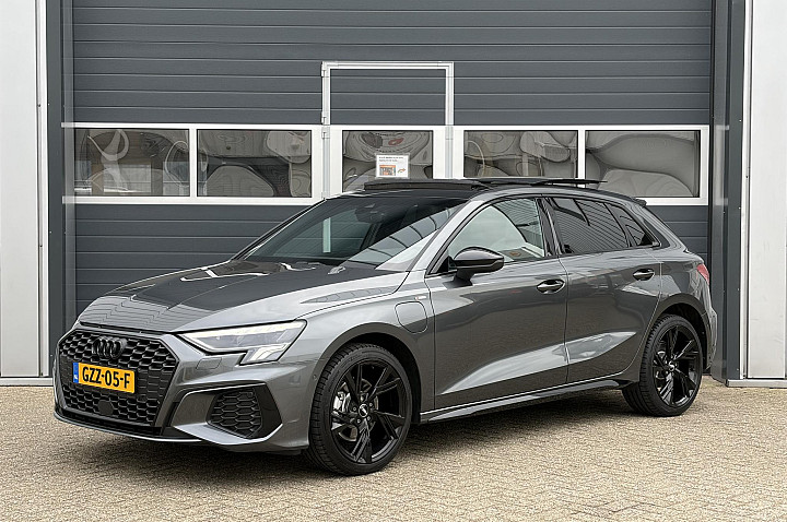 Audi A3 Sportback 40 TFSI e Advanced edition S Line | Pano | LED | Keyless | Camera |