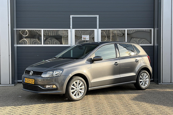Volkswagen Polo 1.0 Comfortline | Parkeer sensoren | Stoel verwarming | Lichtmetaal |