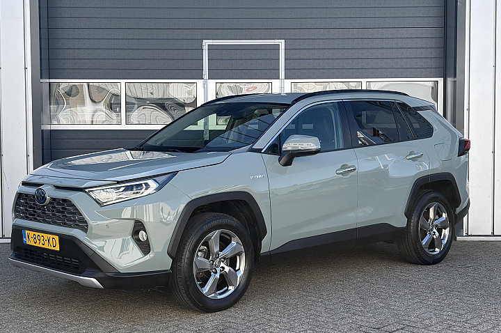 Toyota RAV4 2.5 Hybrid AWD Executive | Camera | Stoel verwarming | Lane assist | Dealer onderhouden |