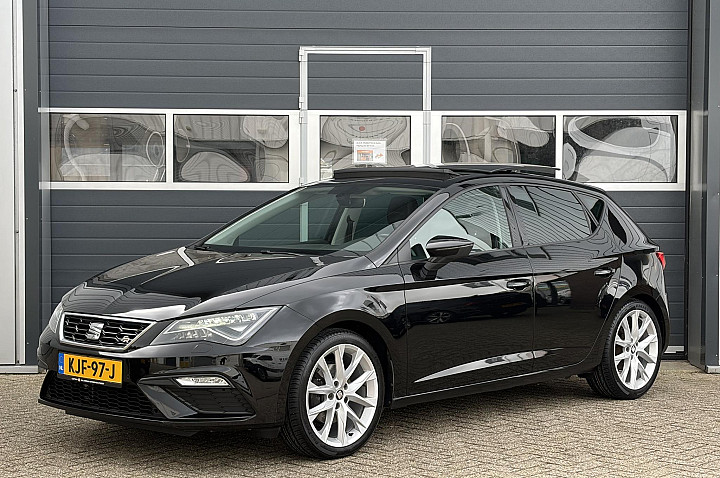 Seat Leon 1.5 TSI FR Business Intense | Pano | Beats | Parkeer sensoren | Stoel verwarming |