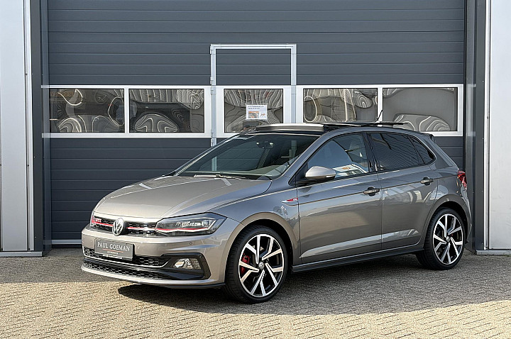 Volkswagen Polo 2.0 TSI GTI | CarPlay | Stoel verwarming | Camera | Pano | LED |