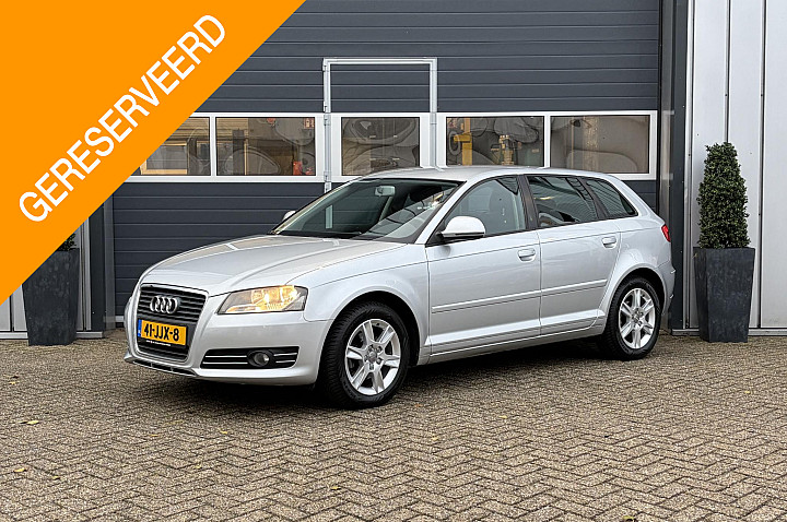 Audi A3 Sportback 1.6 Attraction Business Edition | Airco | NAP | Climate | CV | Camera |