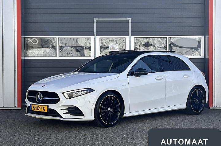 Mercedes-Benz A-Klasse 200 Business Solution AMG Line | Pano | LED | Sfeer verlichting | Edition One |